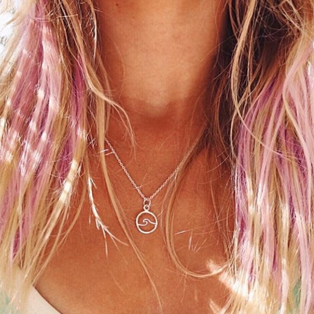 🌊Vsco 🌊🧜🏻‍♀️Silver Wave Dainty Necklace🧜🏻‍♀️